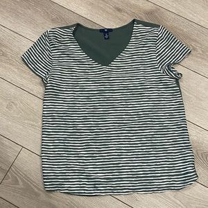 GAP Olive Green v-neck